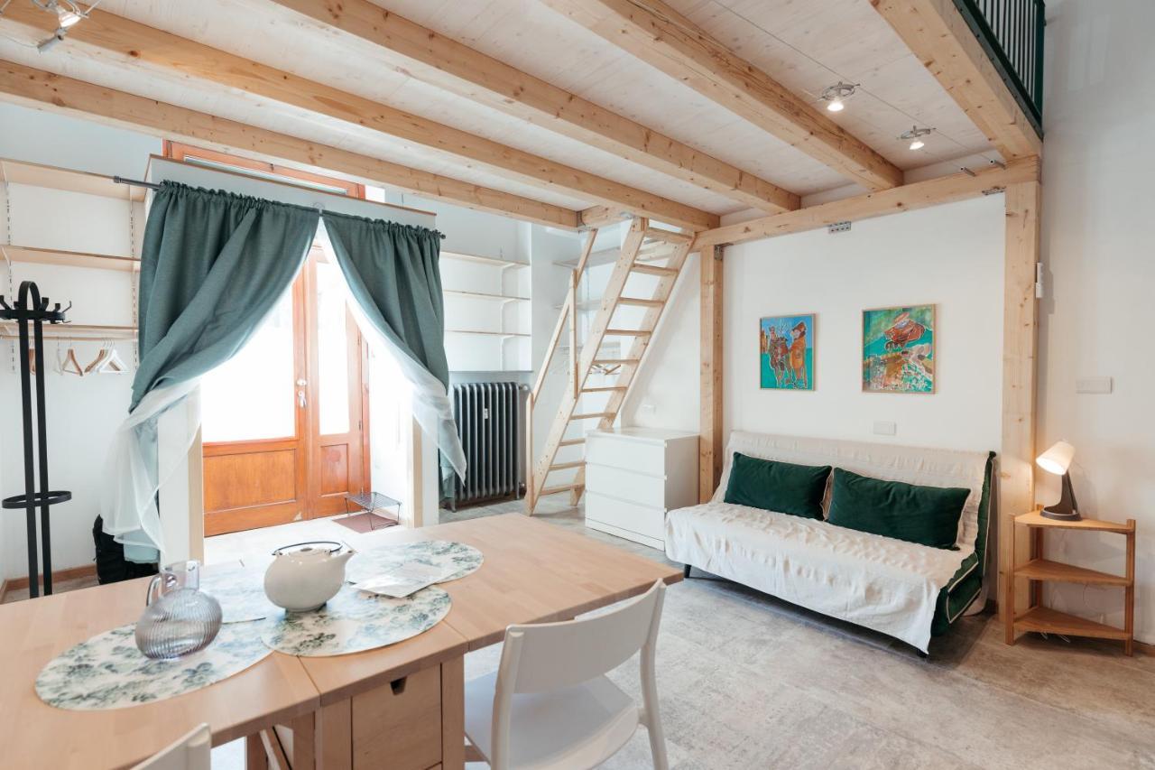 Le Fiabe - Dai Giardini Reali Al Castello Apartment Turin
